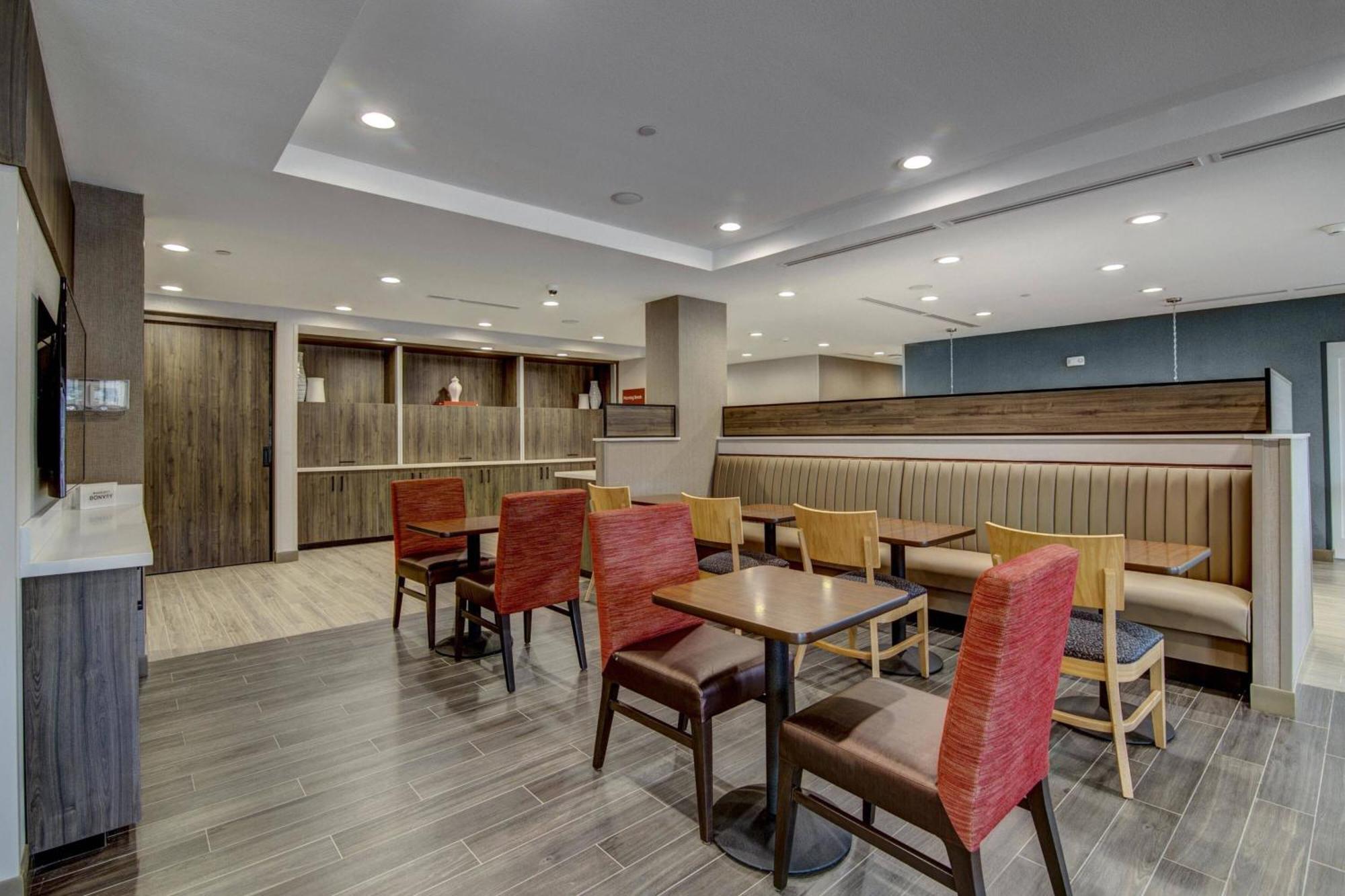 Towneplace Suites By Marriott Houston Hobby Airport Экстерьер фото